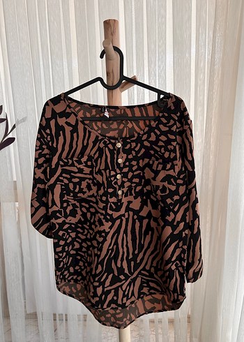Kahverengi Zebra Desenli Bluz
