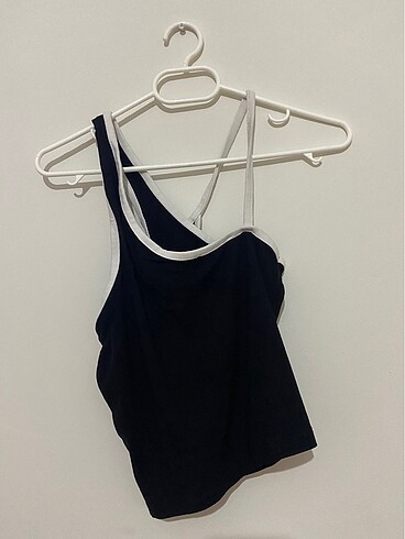 Zara Siyah crop