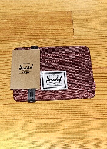 Herchel Kartlık Oxblood Red Quilted