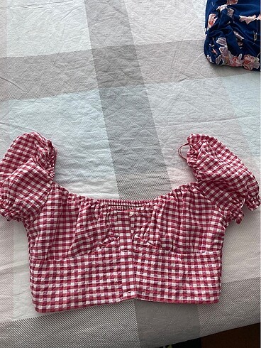 Bershka crop