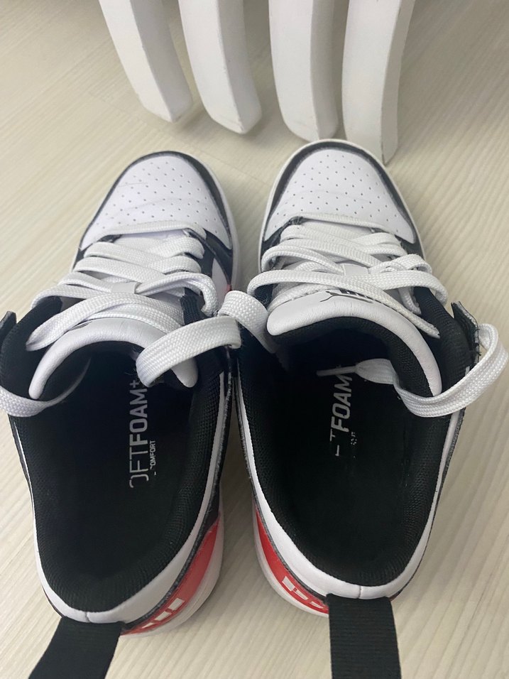 Renkli Çizgili Bağcıklı Sneaker - Görsel 4