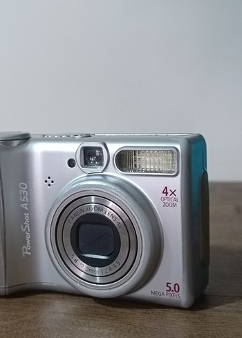 Beden Canon 5.0 Megapiksel Gri Dijital Fotoğraf Makinesi