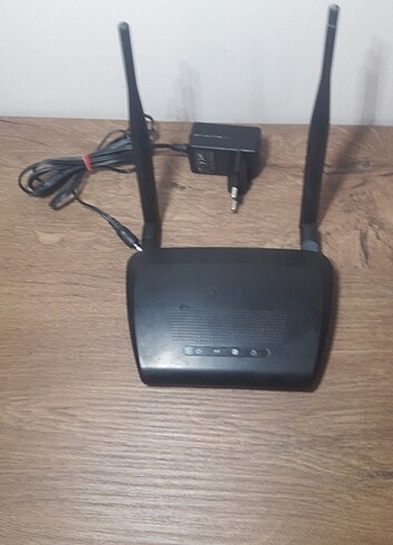 Zyxel modem acces point router.