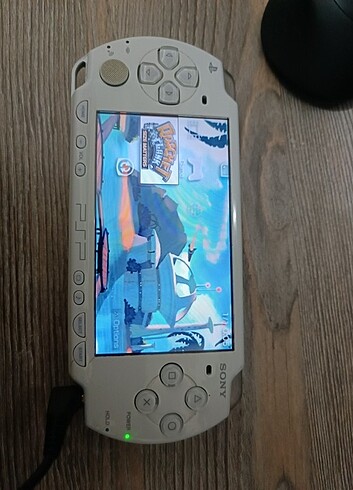 Sony PSP (rezervedir almayın arkadaşlar)