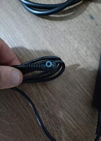 Diğer 19 volt laptop şarj aleti adaptör