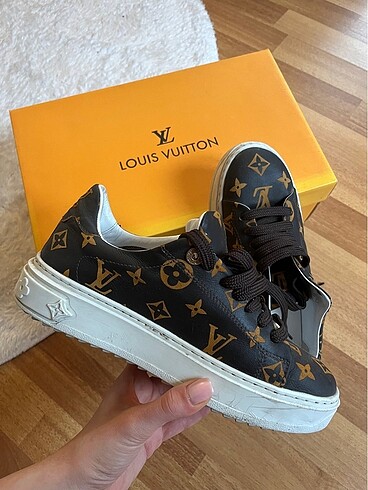 louis vuitton sneaker