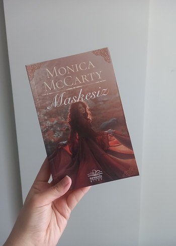 maskesiz - monica mccarty