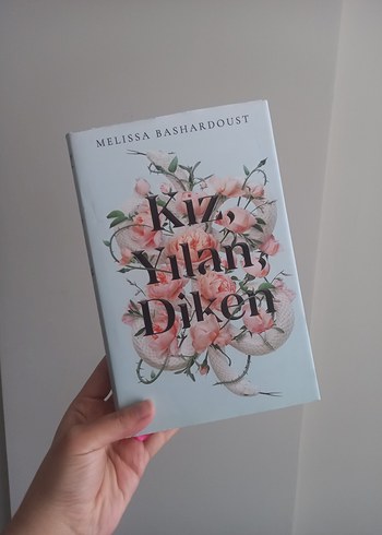 kız yılan diken - melissa bashardoust / martı yayınları