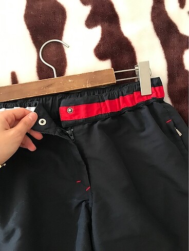 s Beden Tommy Hilfiger şort