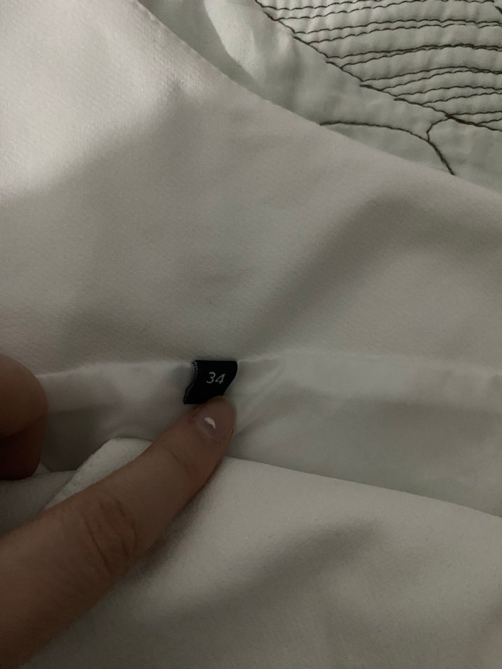 Düğmeli Beyaz Midi Kadın Yelek - Görsel 2