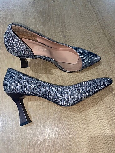 38 Beden gri Renk Gümüş simli stiletto