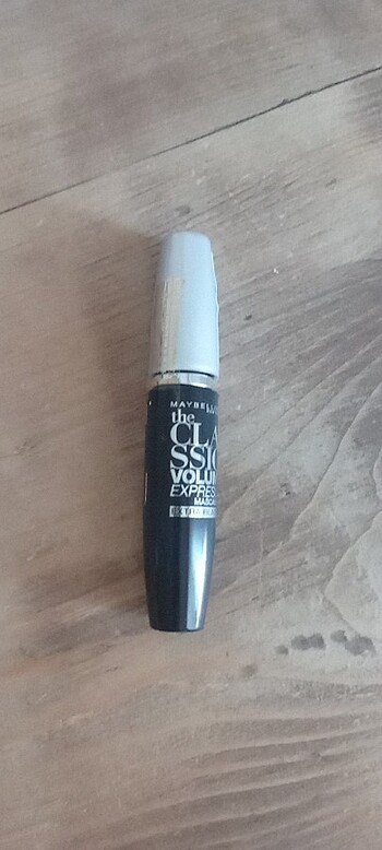 Maybelline New York the classic volüm express maskara extra blac
