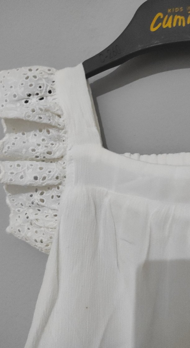 Kız Çocuk Beyaz Fırfırlı Nakışlı Elbise - Görsel 2
