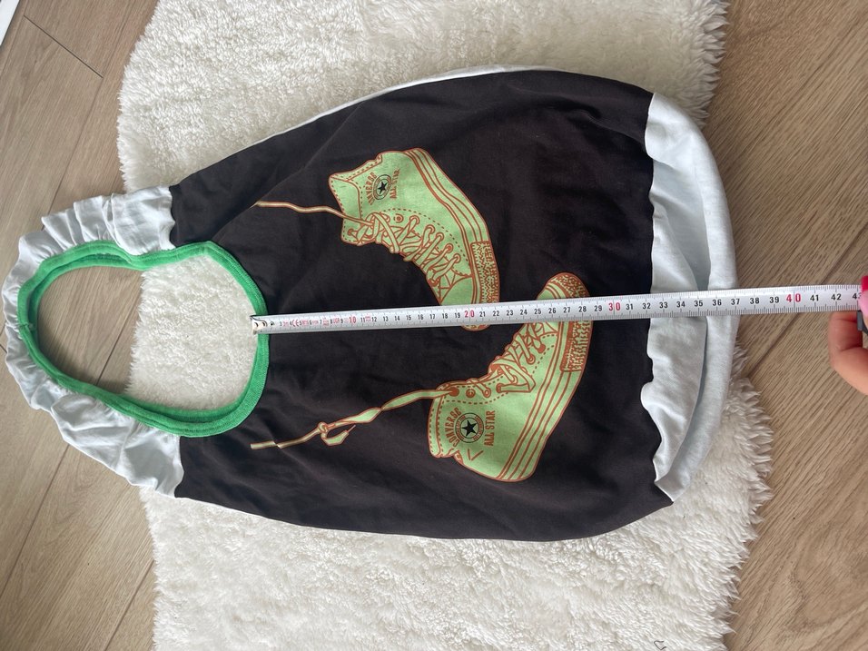 Nakışlı Koyu Yeşil Bebek Önlüğü - Görsel 2