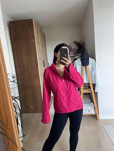Spor rüzgarlık