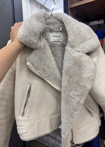 Stradivarius mont