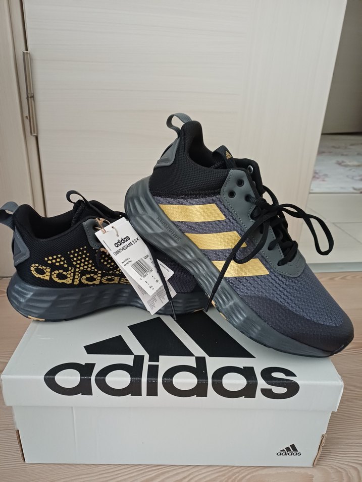 Gri Adidas Erkek Koşu ve Antrenman Ayakkabısı - Görsel 2