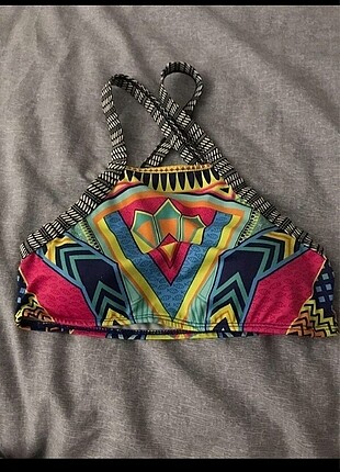 Bikini üstü