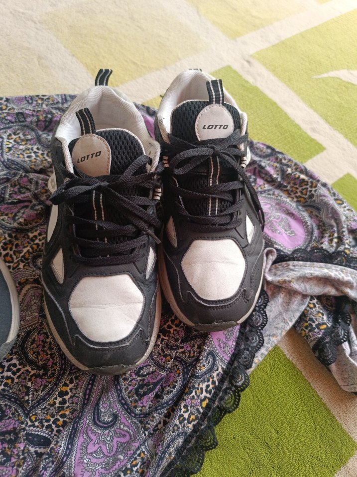 Beyaz Siyah Bağcıklı Sneakers - Görsel 5