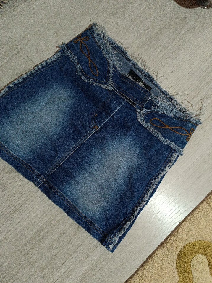 Renkli Nakışlı Kemerli Mini Kot Etek - Görsel 2