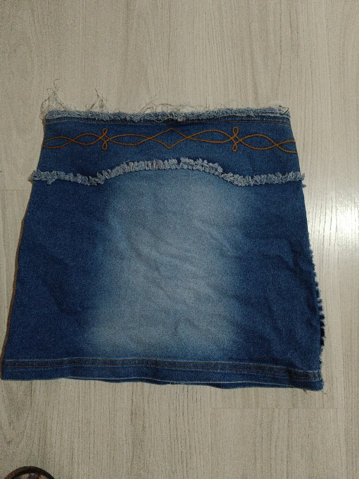 Renkli Nakışlı Kemerli Mini Kot Etek - Görsel 4