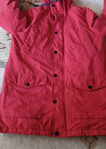 Düğmeli Kırmızı kaban temiz - Görsel 3