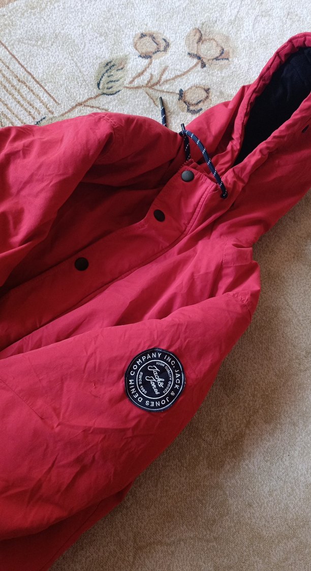 Düğmeli Kırmızı kaban temiz - Görsel 4