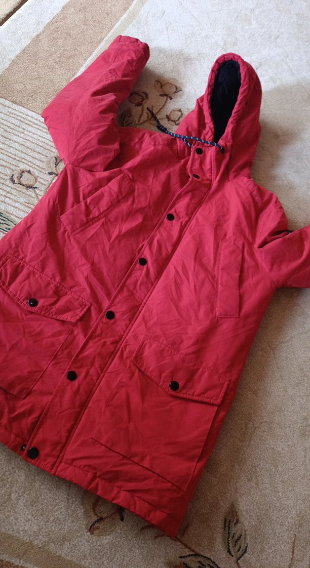 Düğmeli Kırmızı kaban temiz - Görsel 2