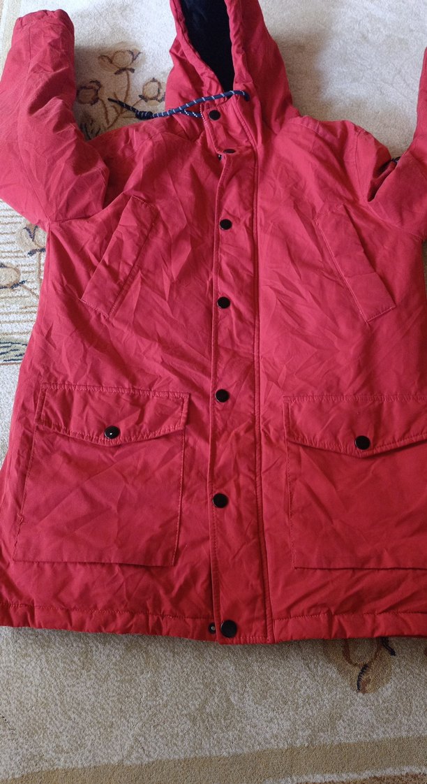 Düğmeli Kırmızı kaban temiz - Görsel 3