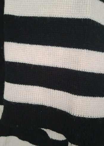 Uzun Siyah Beyaz Çizgili Erkek Atkı - Görsel 2