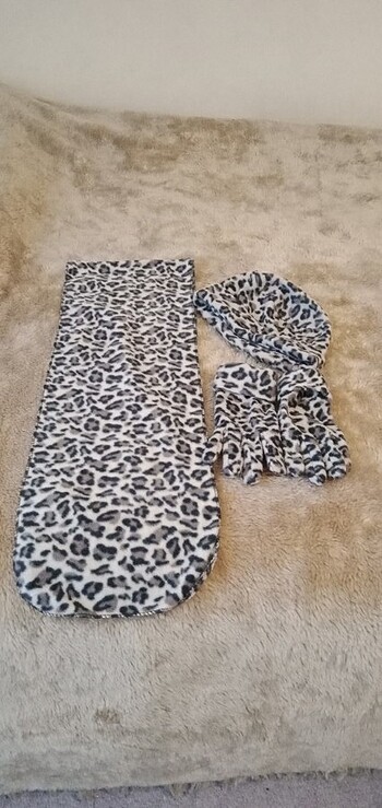  Leopar desenli,Polar 3 lü atkı,bere,eldiven takımı