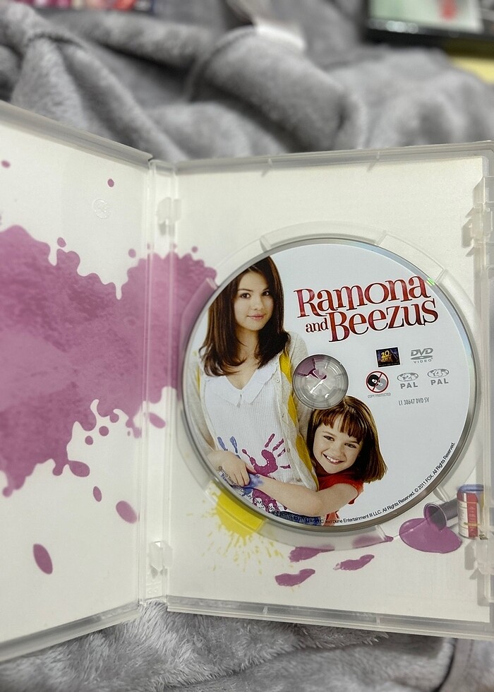 Afacan Kardeşim Ramona Selena Gomez DVD - Görsel 3