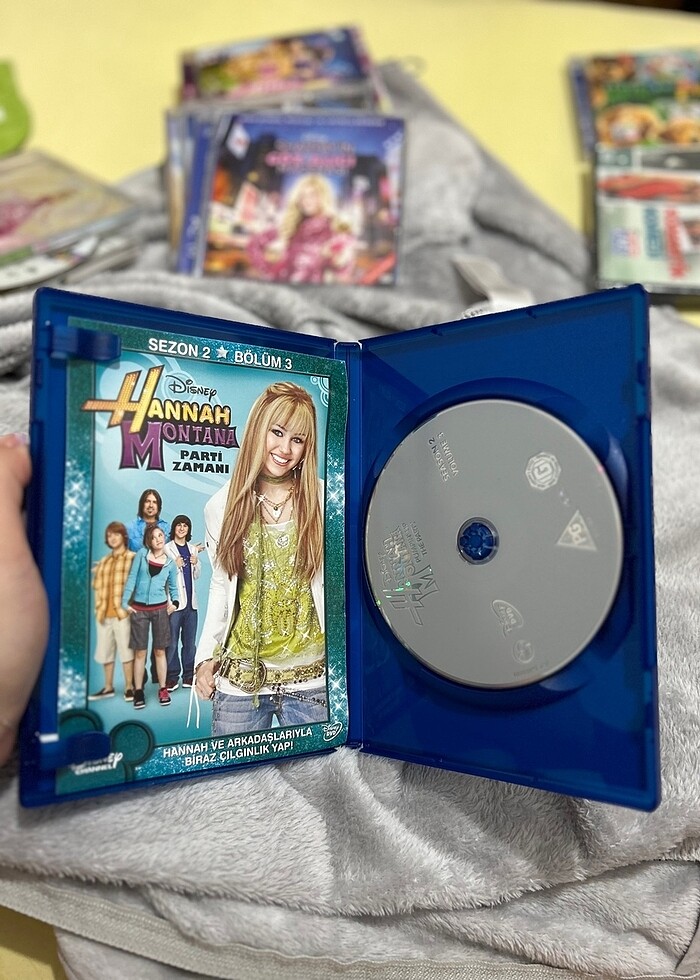 Disney Hannah Montana Parti Zamanı Sezon 2 Bölüm 3 DVD - Görsel 2