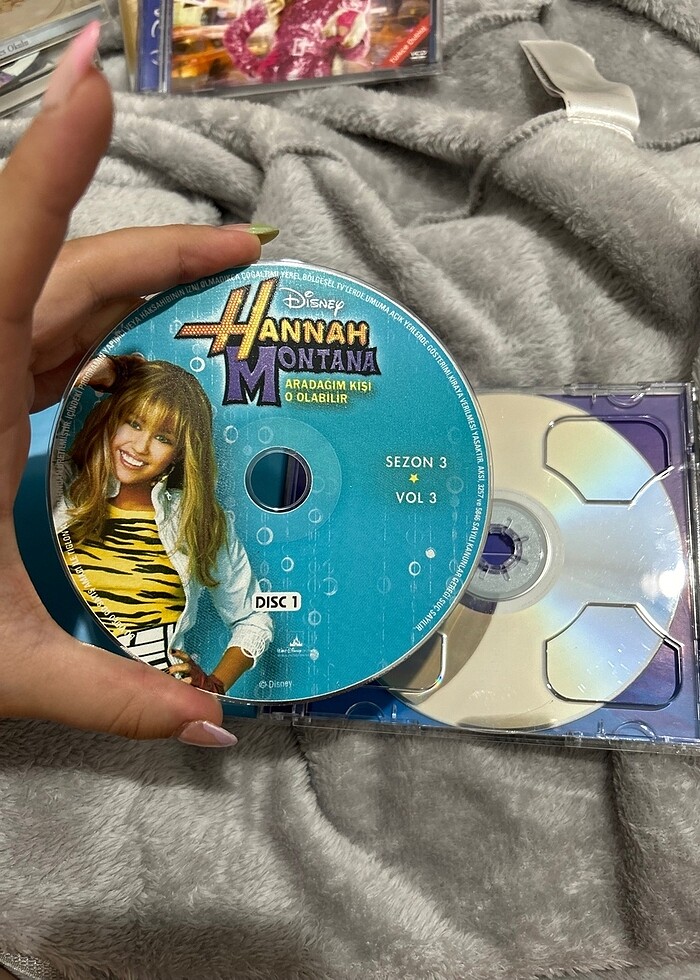 Disney Hannah Montana Aradığım Kişi O Olabilir Sezon 3 Vol 3 Tür - Görsel 2
