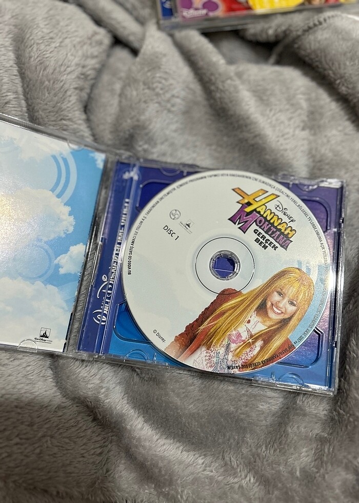 Hannah Montana Gerçek Ben Sezon 2 Bölüm 2 Türkçe Dublaj Disney V - Görsel 2