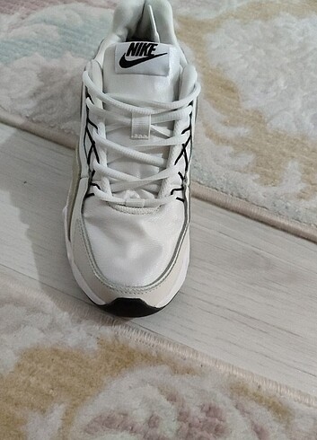 38 Beden Nike Ryz 360 kadın spor ayakkabı beyaz 