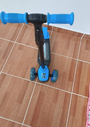 Mavi Çocuk Scooter'ı - Görsel 2