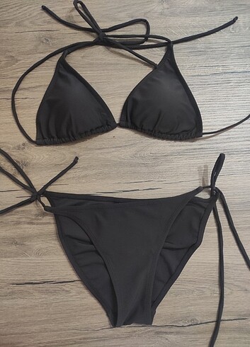Kahverengi bikini takımı 