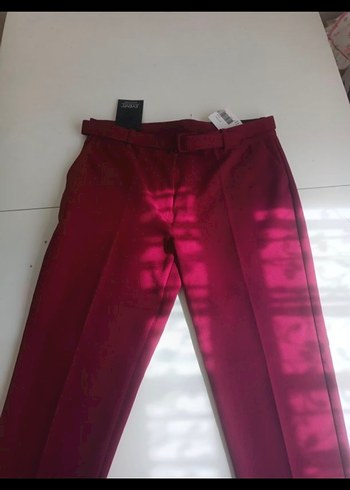 Kemer Detaylı Bordo Kadın Kumaş Pantolon - Görsel 3