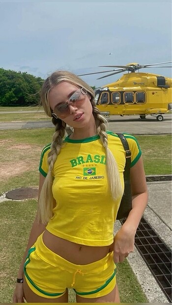 Urban Outfitters Brasil crop