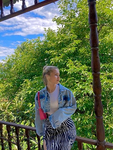 Zara ZEBRA YIRTMAÇLI MIDI ETEK