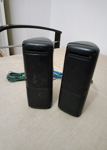 Siyah Taşınabilir Müzik Sistemi Hoparlörleri - Görsel 2