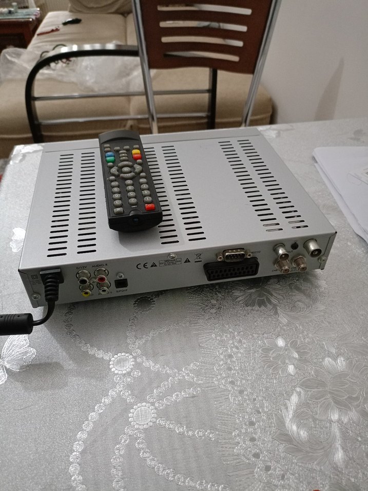 Uzaktan Kumandalı Uydu Alıcısı - Görsel 2