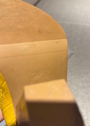 Sarı Yılan Desenli Dolgu Topuklu Deri Bot - Görsel 6