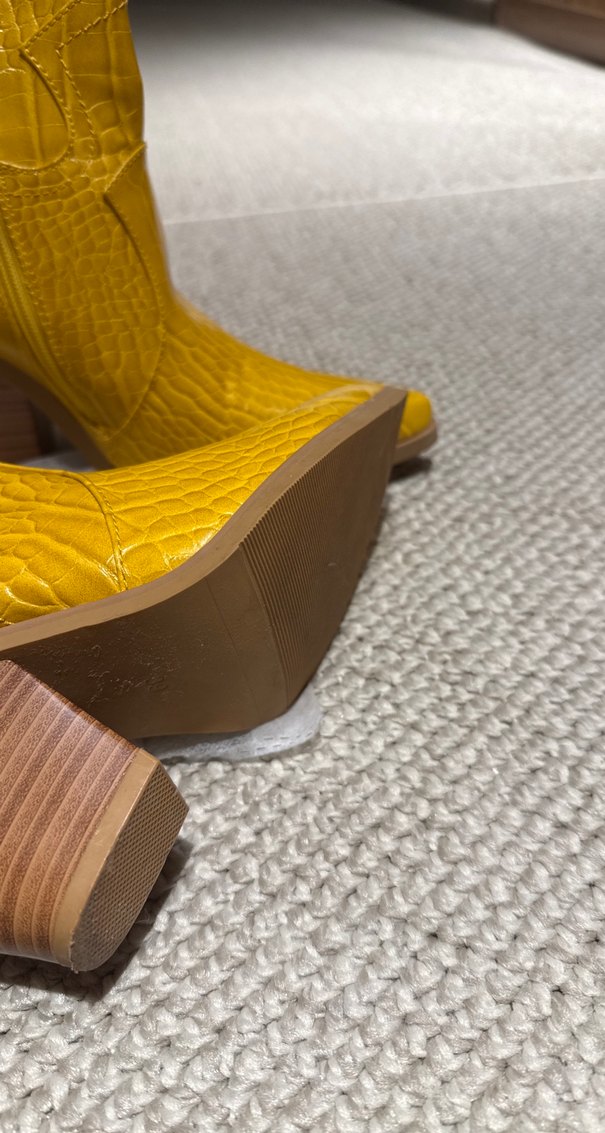 Sarı Yılan Desenli Dolgu Topuklu Deri Bot - Görsel 3