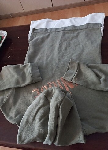 Swit tişört tunik tarzıdır 7.8 yaş uyumludur  - Görsel 3