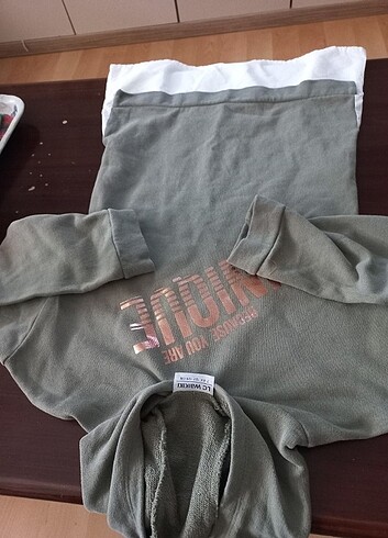 Swit tişört tunik tarzıdır 7.8 yaş uyumludur  - Görsel 4