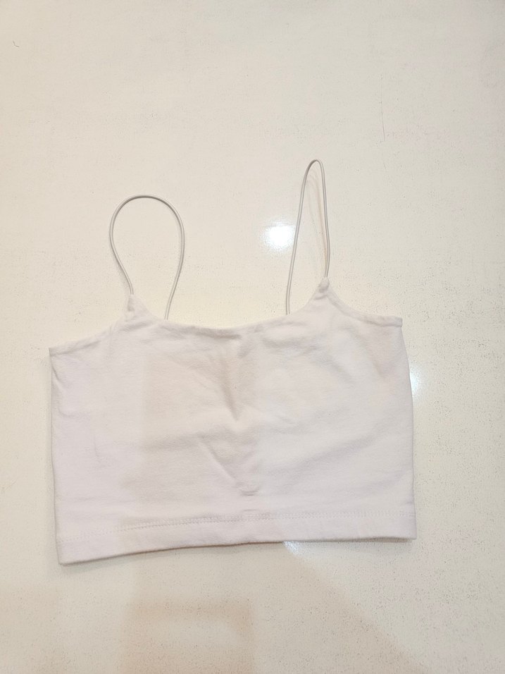 Beyaz Minimalist İnce Askılı üst - Görsel 4