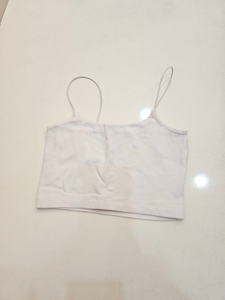 Beyaz Minimalist İnce Askılı üst - Görsel 3