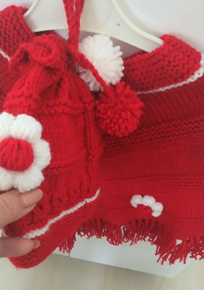 Kırmızı çiçekli Kız Panço.. - Görsel 4